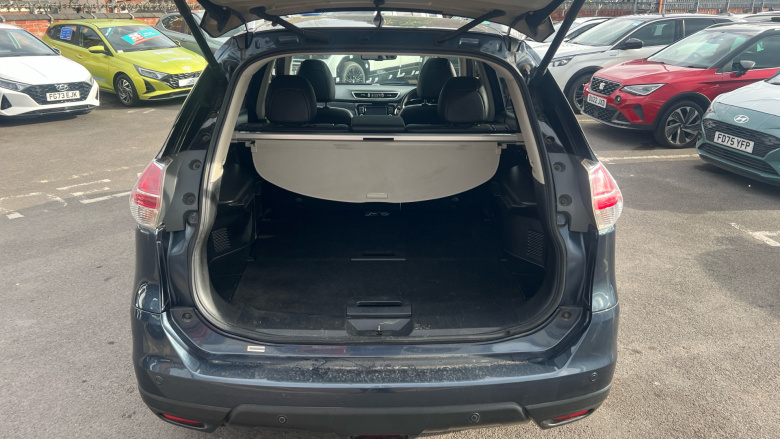 Nissan X-Trail 1.6 dCi Tekna 5dr Diesel Station Wagon